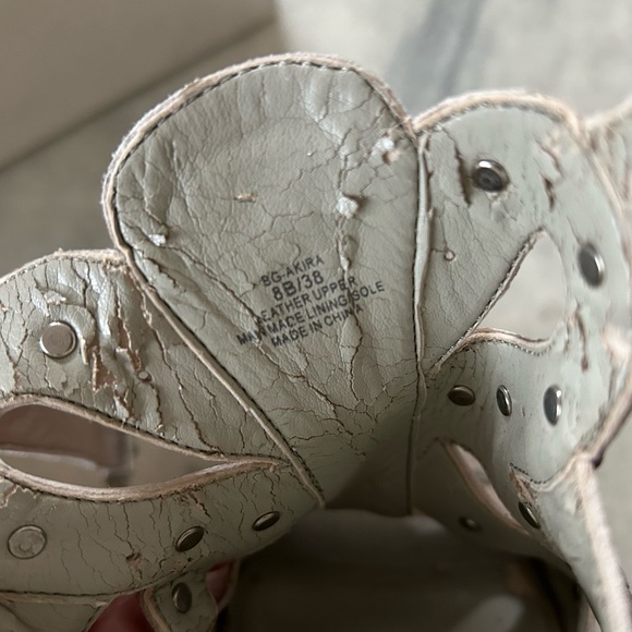 BCBGeneration Platform Sandals Gray/Taupe/Pearl 8 Ankle Strap Buckle Jeweled - Picture 11 of 11